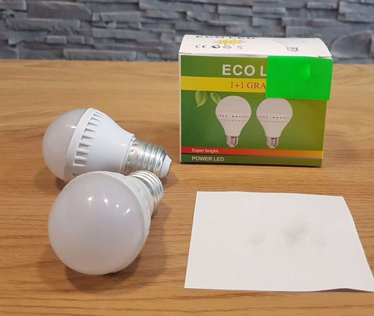 Żarówka LED 5W - 2szt. Żarówka LED 5W - 2szt.