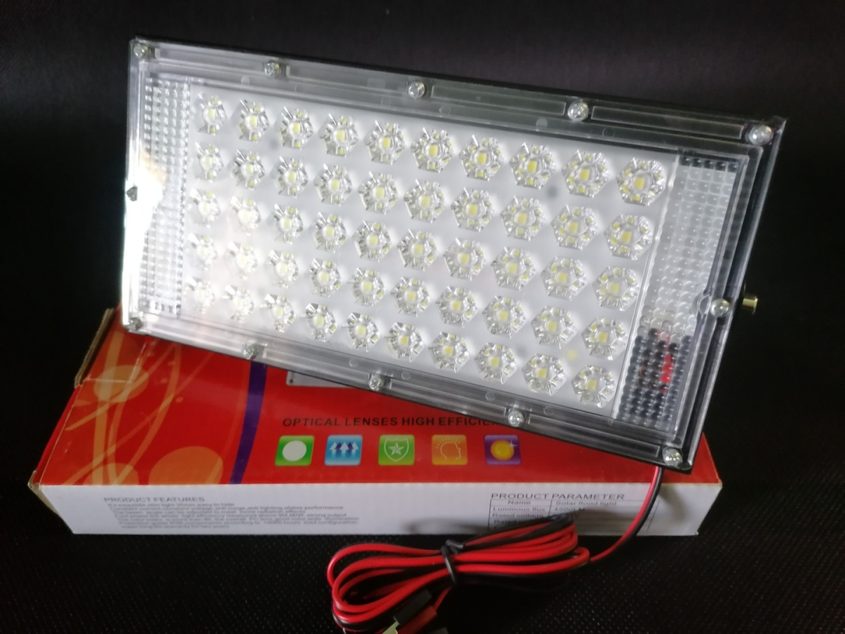 Halogen 50W na 12V mocny barwa biała zimna Halogen 50W na 12V mocny barwa biała zimna