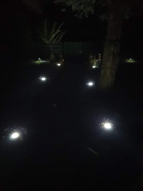 12 X LAMPKI SOLARNE 8LED DISK LIGHT GRUNTOWE OGRODOWE NAJAZDOWE 12 X LAMPKI SOLARNE 8LED DISK LIGHT GRUNTOWE OGRODOWE NAJAZDOWE
