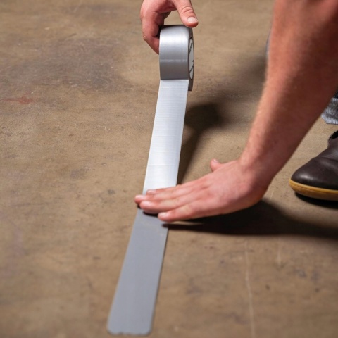 TAŚMA NAPRAWCZA MOCNA SZEROKA UNIWERSALNA SREBRNA ZBROJONA DUCT TAPE 20 m TAŚMA NAPRAWCZA MOCNA SZEROKA UNIWERSALNA SREBRNA ZBROJONA DUCT TAPE 20 m