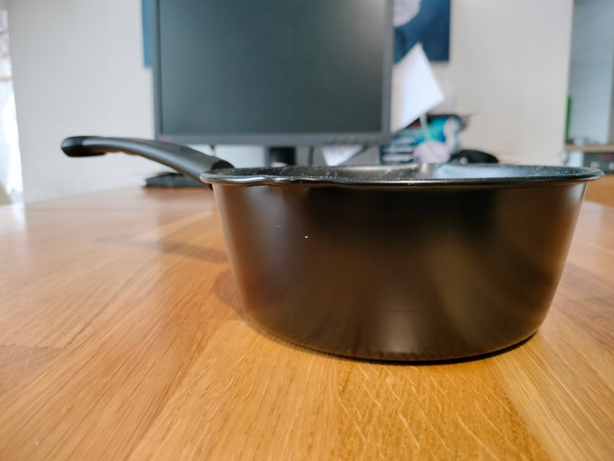 RONDELEK rondel ceramiczny GRANITOWY mały z dziubkiem 1,2 l. stal porządna Kod producenta 7079